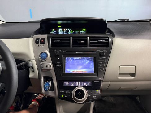 Used 2012 Toyota Prius V Two FWD image 12
