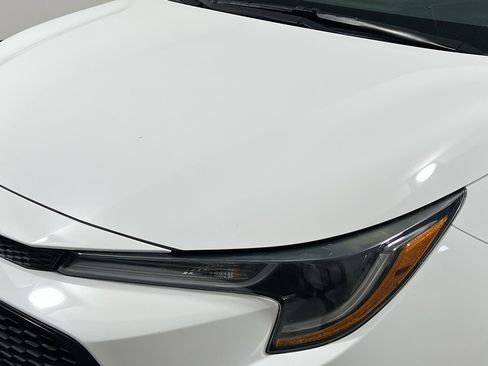 Used 2021 Toyota Corolla LE FWD image 11