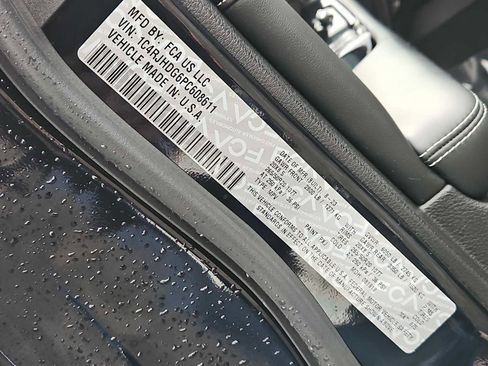 Used 2023 Jeep Grand Cherokee Overland image 54