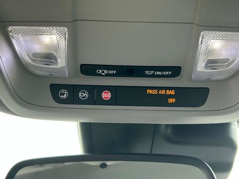 Used 2017 Chevrolet Malibu Hybrid w/ Leather Package image 28