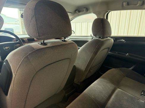 Used 2009 Chevrolet Impala LS FWD image 36