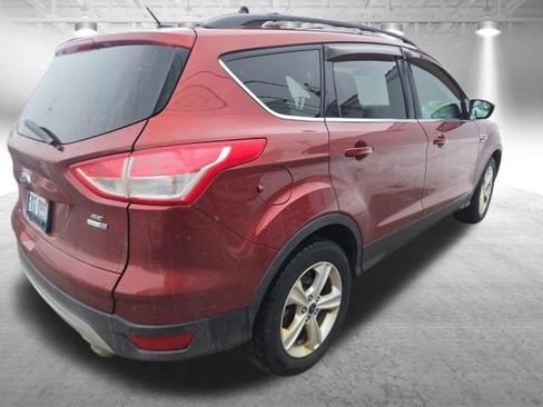 Used 2015 Ford Escape SE w/ Equipment Group 201A image 5