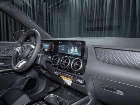 Used 2026 Mercedes-Benz GLA 250 image 15