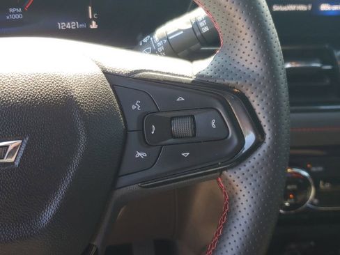 Used 2025 Chevrolet TrailBlazer RS w/ Convenience Package FWD image 24
