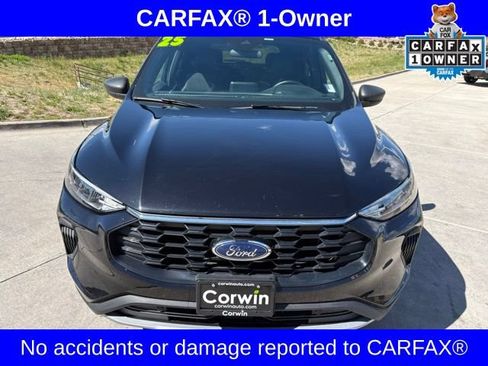 Used 2025 Ford Escape ST-Line AWD/4WD image 2