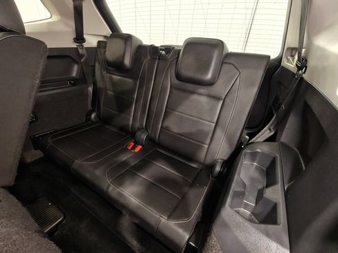 Used 2019 Volkswagen Tiguan SEL FWD image 29