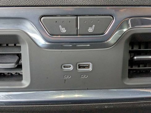 Used 2025 GMC Sierra 1500 Denali Ultimate AWD/4WD image 14