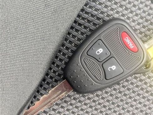 Used 2016 Jeep Patriot Latitude image 32