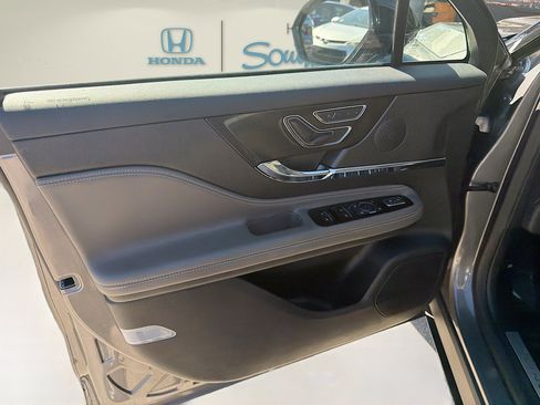 Used 2024 Lincoln Corsair FWD image 20