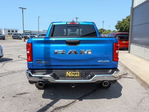 Used 2025 RAM 1500 Big Horn AWD/4WD image 5