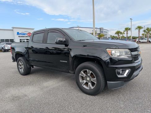 Used 2019 Chevrolet Colorado Z71 RWD image 2