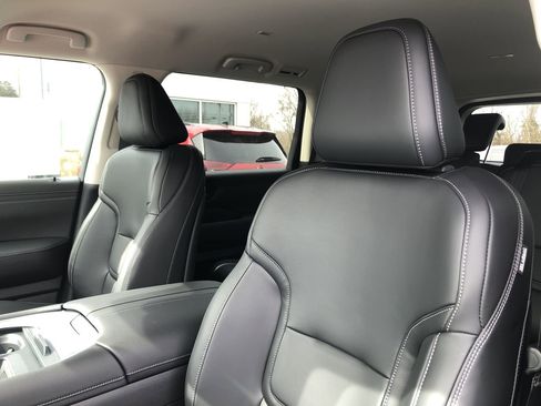 New 2026 Nissan Armada SV image 22