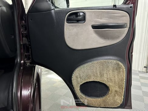 Used 2002 Dodge B1500 image 36