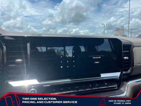 Used 2023 GMC Sierra 1500 SLT w/ SLT Premium Plus Package AWD/4WD image 30
