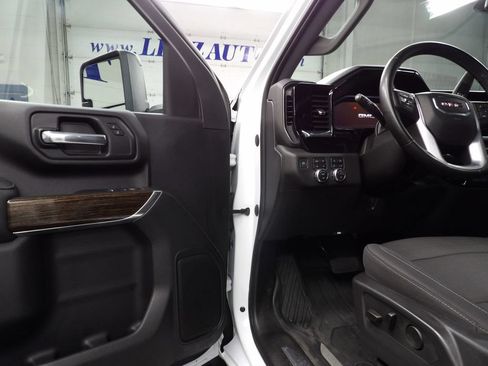 Used 2024 GMC Sierra 3500 SLE w/ SLE Convenience Package AWD/4WD image 40