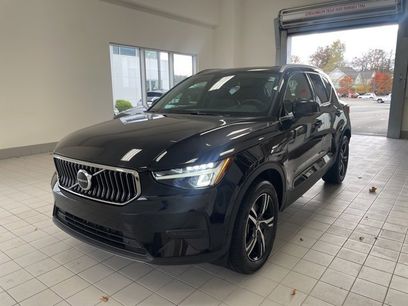 Certified 2025 Volvo XC40 B5 Core