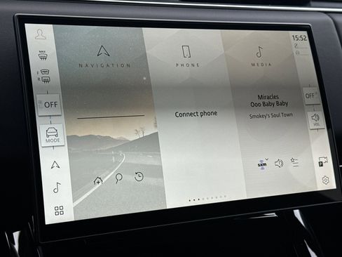 New 2025 Land Rover Range Rover Sport image 16