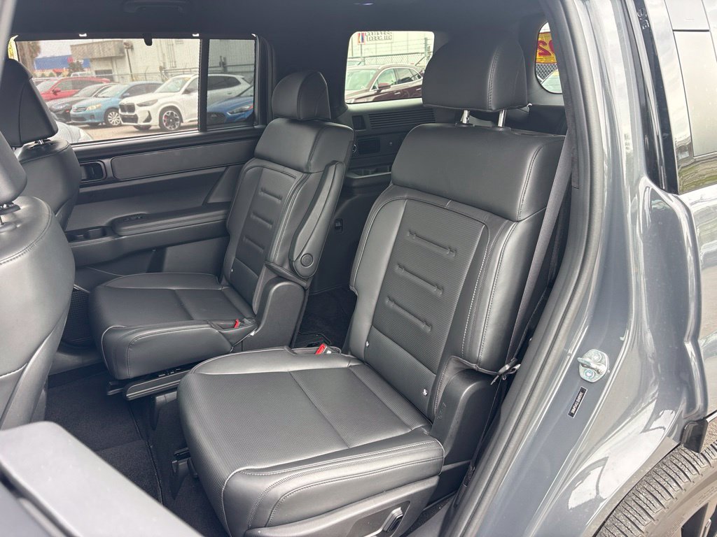 Used 2025 Hyundai Santa Fe Calligraphy FWD image 14