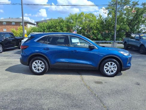 Used 2023 Ford Escape Active image 2