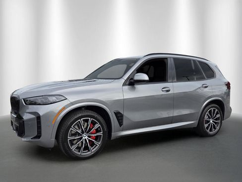 Certified 2026 BMW X5 xDrive40i w/ M Sport Package AWD/4WD image 3