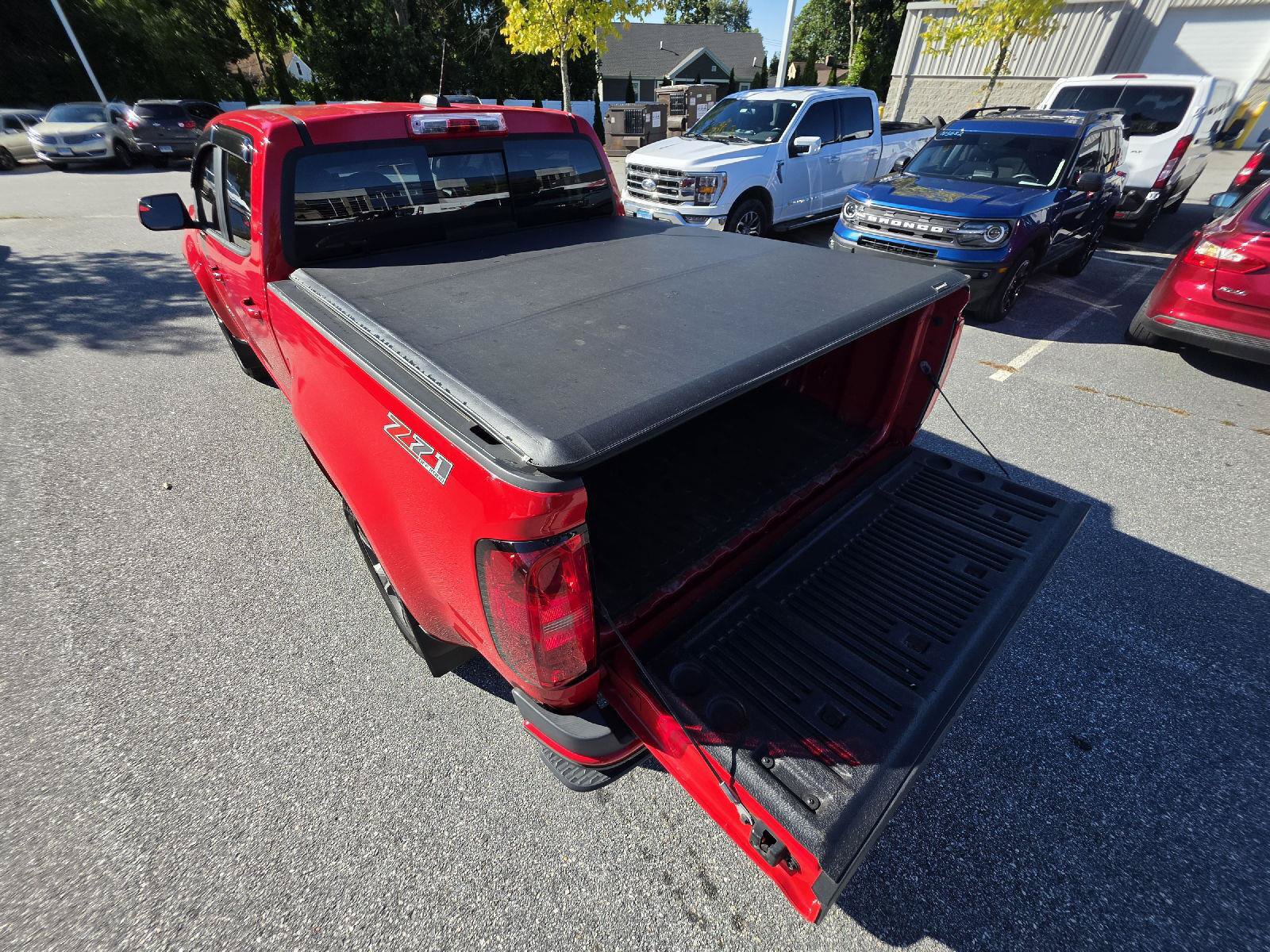 Used 2016 Chevrolet Colorado Z71 AWD/4WD image 8