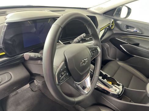 Certified 2025 Chevrolet Trax ACTIV w/ Sunroof Package image 26