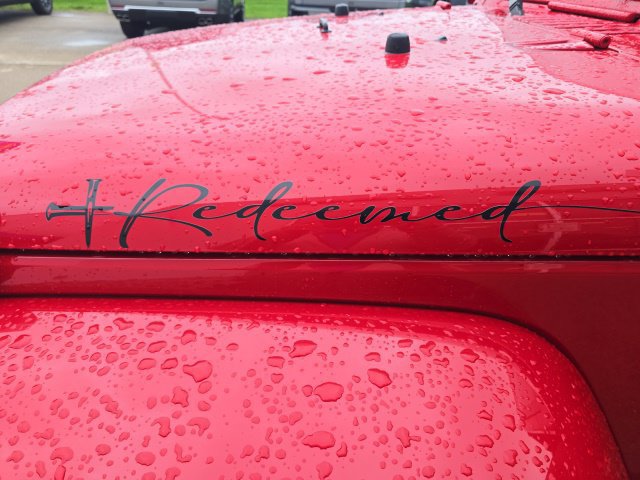 Used 2014 Jeep Wrangler Unlimited Sahara w/ Connectivity Group AWD/4WD image 15
