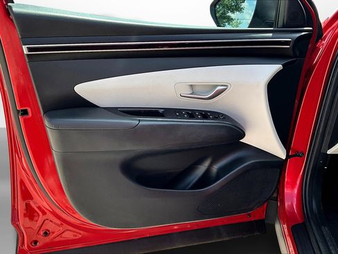 Used 2022 Hyundai Tucson SEL image 25