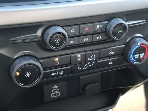 Used 2025 Ford F150 XL w/ Equipment Group 103A High image 24