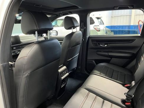 Used 2025 Honda CR-V Sport-L image 17