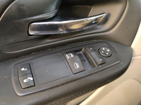 Used 2016 Dodge Grand Caravan SE w/ Quick Order Package 29E SE FWD image 27
