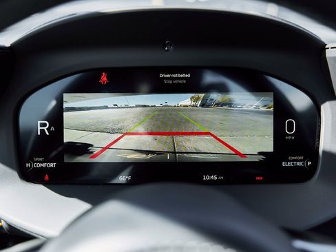 Used 2023 McLaren Artura image 65