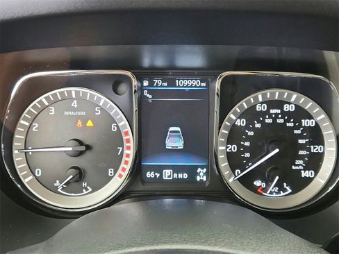 Used 2019 Nissan Titan SL image 13