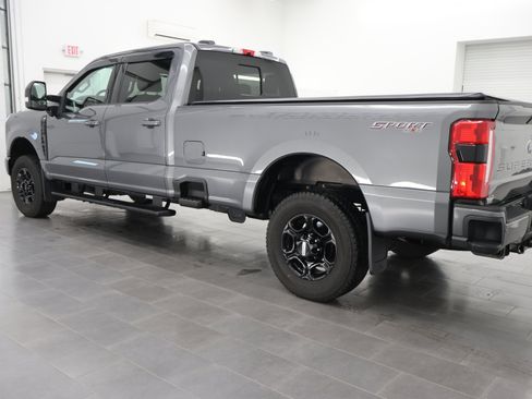 Used 2023 Ford F250 XLT w/ XLT Premium Package AWD/4WD image 6