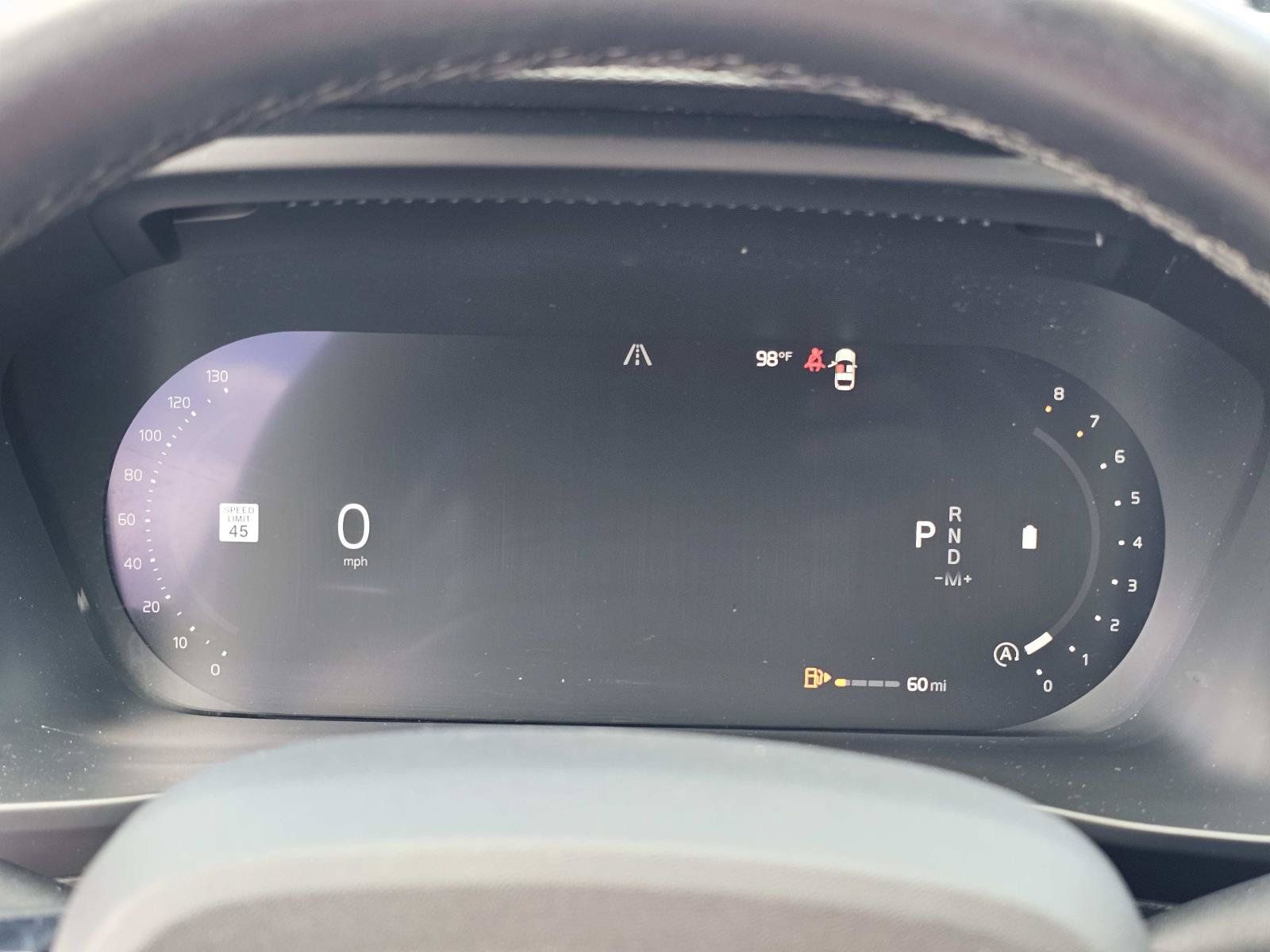 Used 2024 Volvo XC40 B5 Plus AWD/4WD image 22