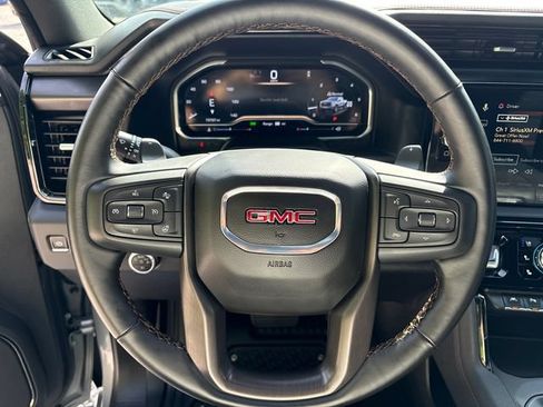Used 2025 GMC Sierra 1500 AT4 w/ Technology Package AWD/4WD image 20