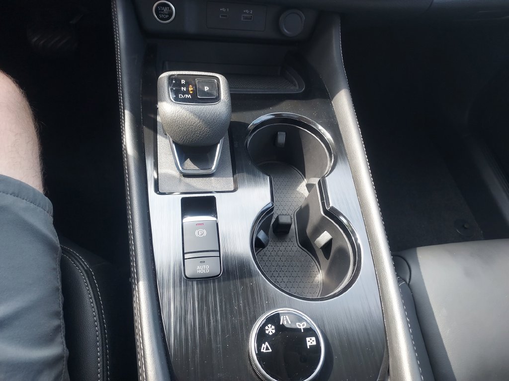 Used 2023 Nissan Rogue SL AWD/4WD image 18