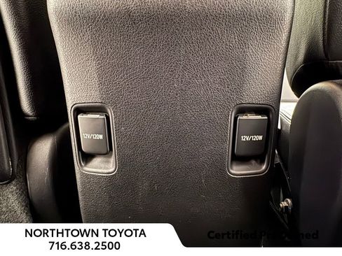 Used 2016 Toyota 4Runner Limited image 22