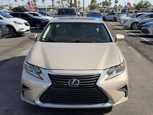 Used 2016 Lexus ES 350 w/ Luxury Package w/Wood Trim image 12