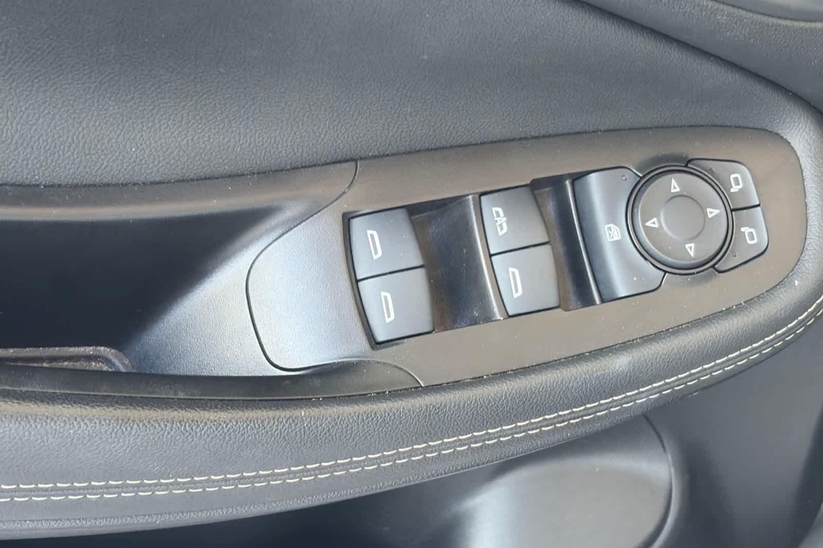 Used 2023 Buick Encore GX Preferred FWD image 13