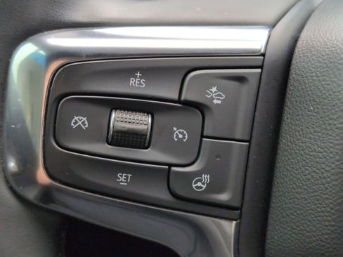 Used 2023 Chevrolet Blazer Premier w/ Driver Confidence II Package FWD image 19