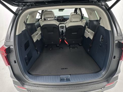 New 2026 Kia Carnival SX Prestige FWD image 17