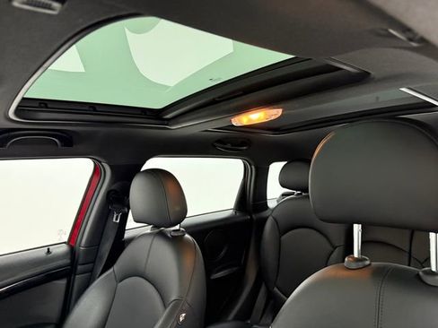 Used 2016 MINI Cooper Countryman S image 8