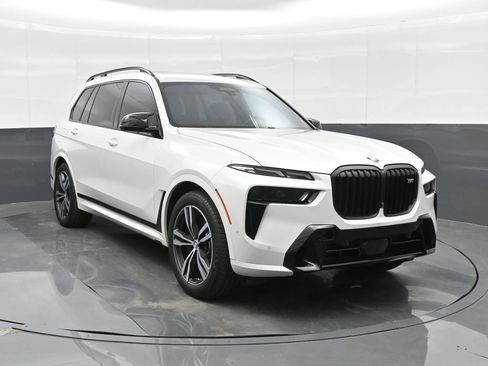 Used 2023 BMW X7 M60i w/ Executive Package AWD/4WD image 11