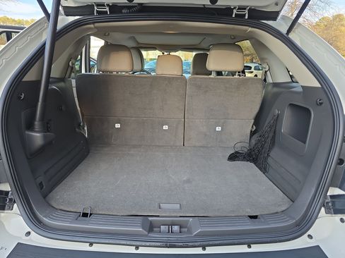 Used 2013 Ford Edge SEL image 12