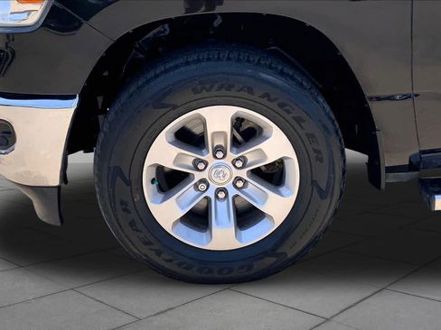 Used 2023 RAM 1500 Lone Star AWD/4WD image 11