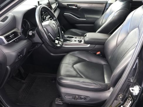 Used 2021 Toyota Highlander Limited AWD/4WD image 20