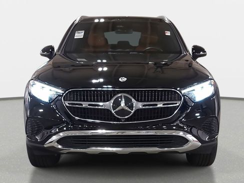Used 2023 Mercedes-Benz GLC 300 GLC 300 image 2