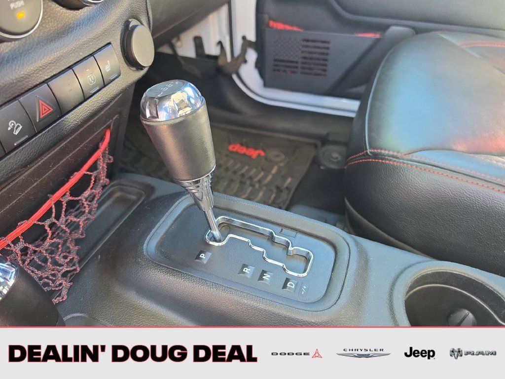 Used 2017 Jeep Wrangler Unlimited Rubicon AWD/4WD image 24