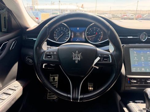 Used 2018 Maserati Quattroporte S GranSport Q4 AWD/4WD image 17